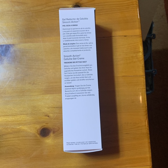 Mary Kay timewise body smooth action cellulite gel cream - Picture 2 of 6